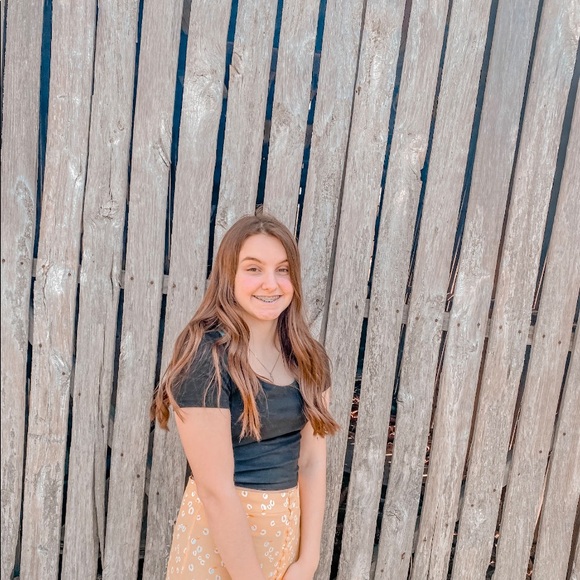 Meet your Posher, Chloe - Picture 1 of 1